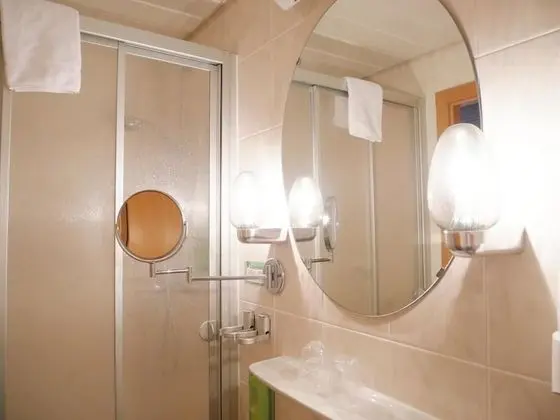 Classic Tek Büyük Yataklı Oda