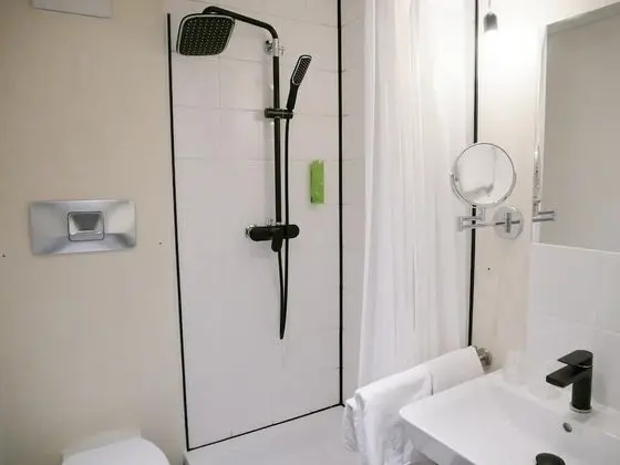 Classic Tek Büyük Yataklı Oda