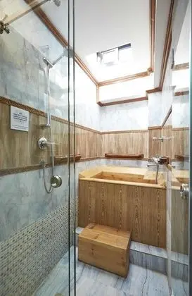 Deluxe Tek Büyük veya İki Ayrı Yataklı Oda