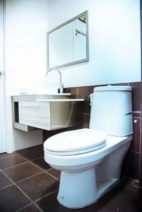 Deluxe Tek Büyük Yataklı Oda, 1 En Büyük (King) Boy Yatak, Özel Banyo, Bahçe Manzaralı