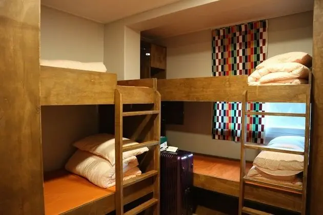 Ortak Ranzalı Oda, Karma Ranzalı Oda, Özel Banyo (6 people / Foreigner Only)